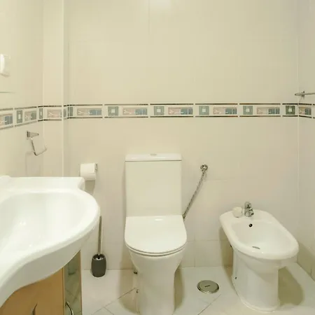 Maria's Spacious In Olhao *